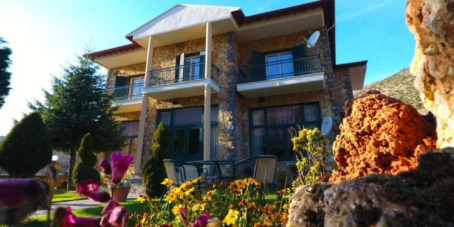 Krystal Hotel Krystallopigí Екстериор снимка